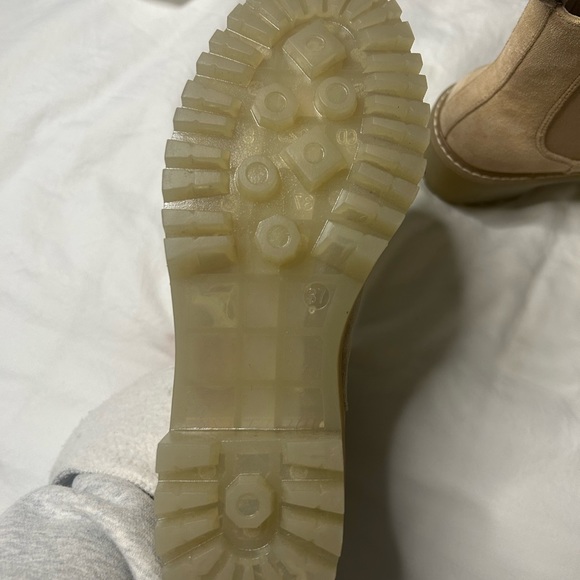 Steve Madden Chelsea Boots - Picture 3 of 4